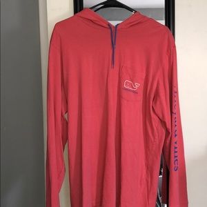 Men’s vineyard vines t-shirt hoodie